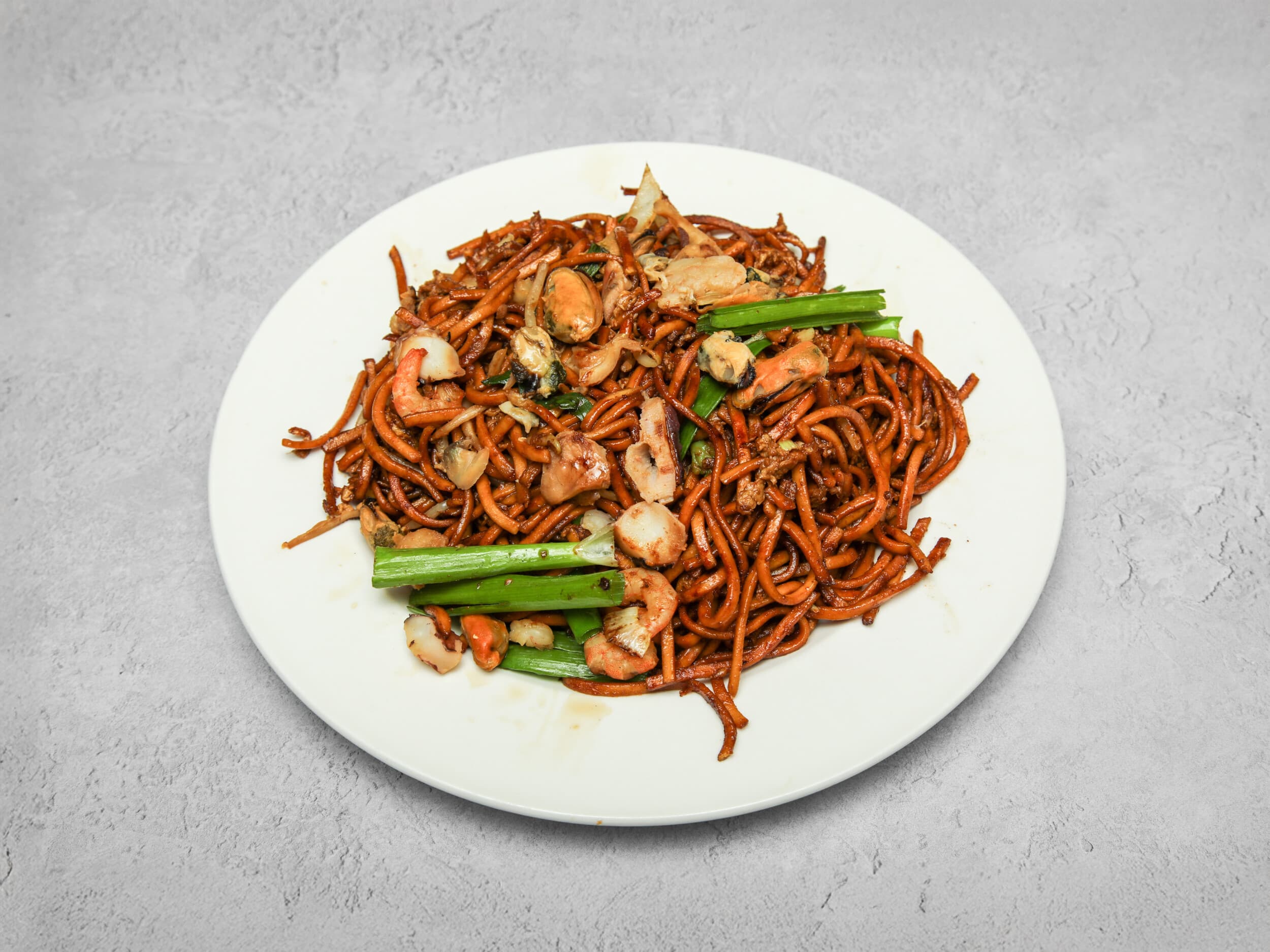 Mixed seafood chow mein